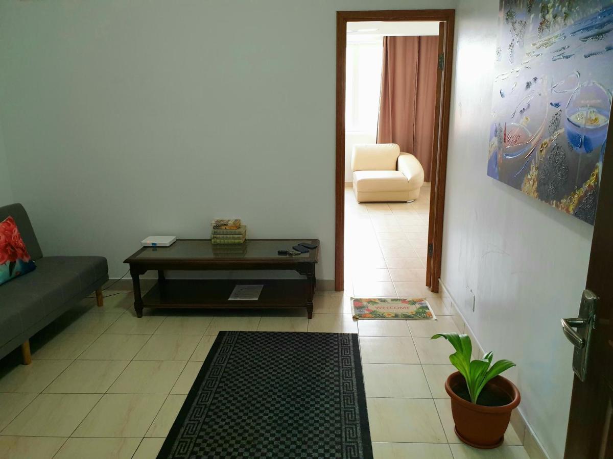 Guest House Mangui Baxu Rooms & Apartment Tarrafal  Buitenkant foto