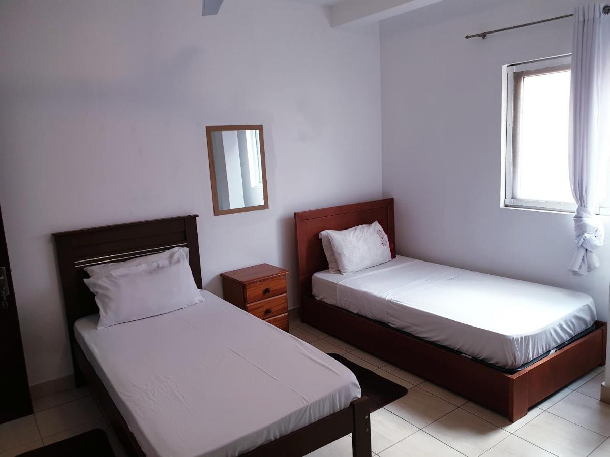 Guest House Mangui Baxu Rooms & Apartment Tarrafal  Buitenkant foto
