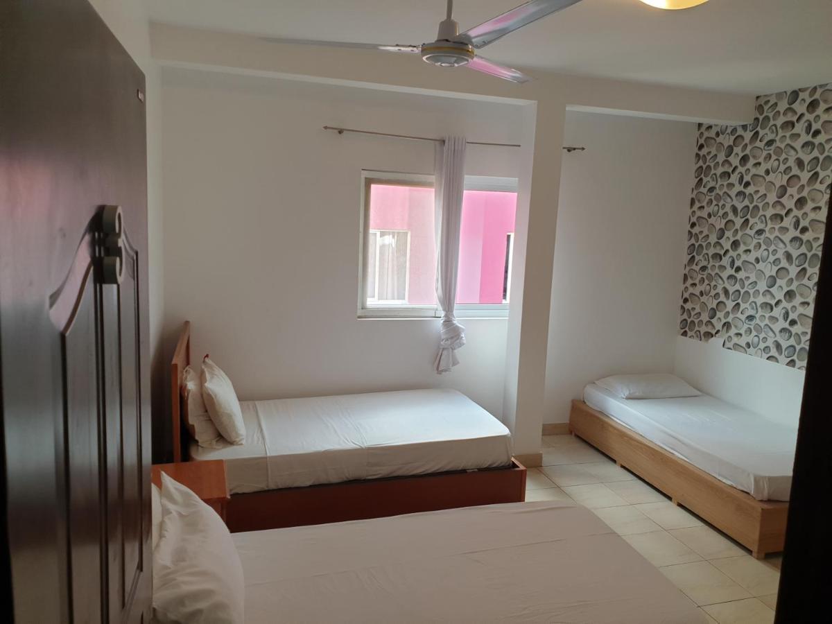 Guest House Mangui Baxu Rooms & Apartment Tarrafal  Buitenkant foto