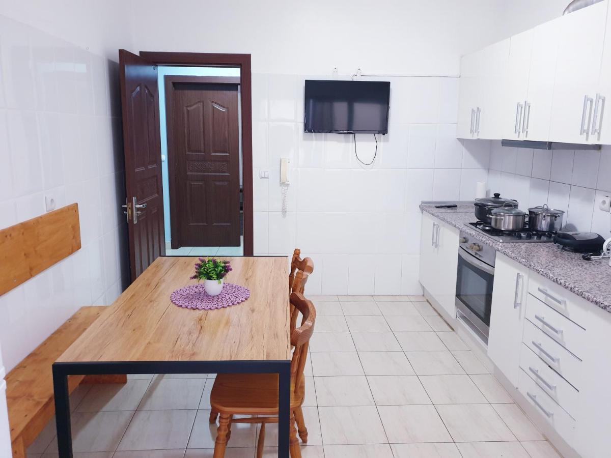 Guest House Mangui Baxu Rooms & Apartment Tarrafal  Buitenkant foto